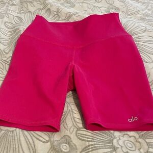 Alo XS excellent condition